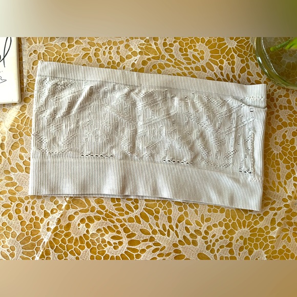 Strapless Bralette ( M) - Picture 3 of 3